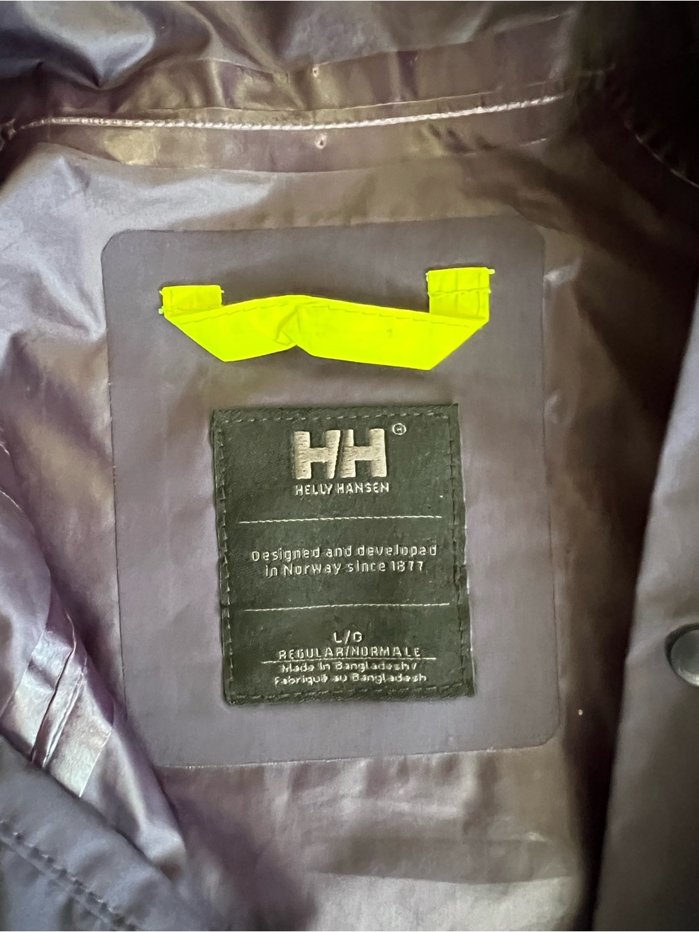 Helly Hansen Navy Jacket with Neon Yellow Detail - Picture 2 of 4
